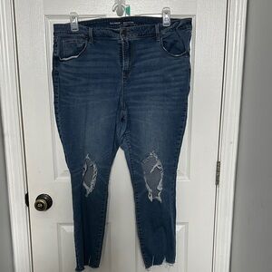 Old Navy Plus Size Capri Ripped Jeans